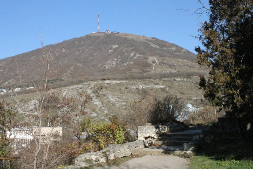 Панорама на Машук и парк "Цветник" в Пятигорске