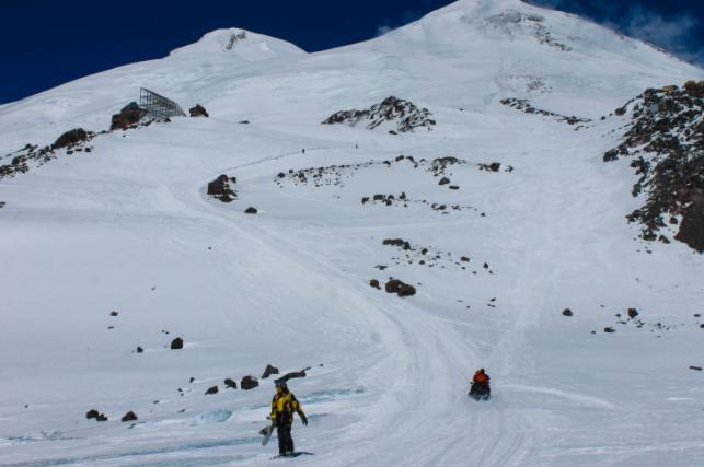 Где покататься зимой на лыжах, сноуборде или санях в Приэльбрусье? Проверенные места и лайфхаки